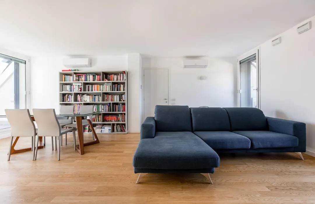 Guesthost - Modern Apt With Terrace, Wifi & Ac-1